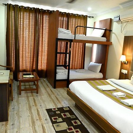 Hotel Peepal Tree Rishīkesh Esterno foto