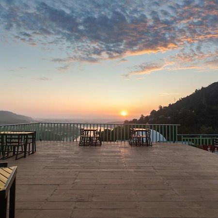 Hotel Peepal Tree Rishīkesh Esterno foto
