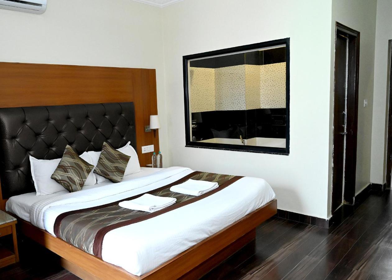 Hotel Peepal Tree Rishīkesh Esterno foto